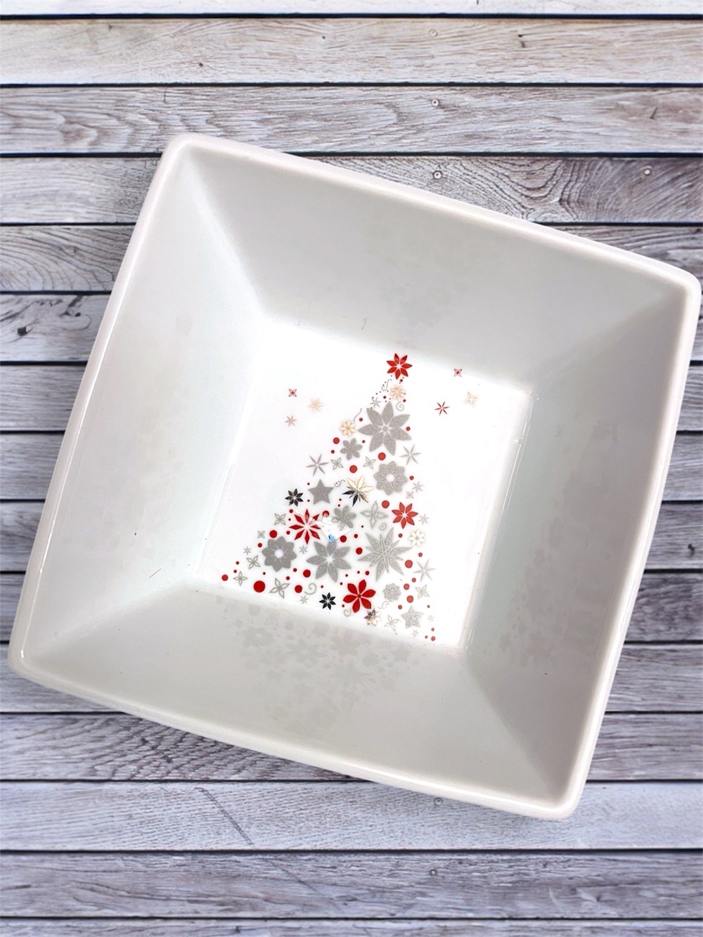 Food Network White Ceramic Linzer Serving Dish with shiny Christmas tree